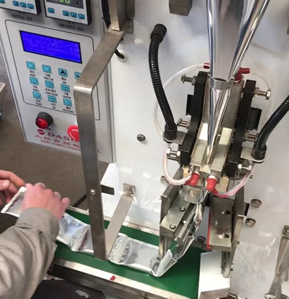 Автоматический упаковщик в мешки